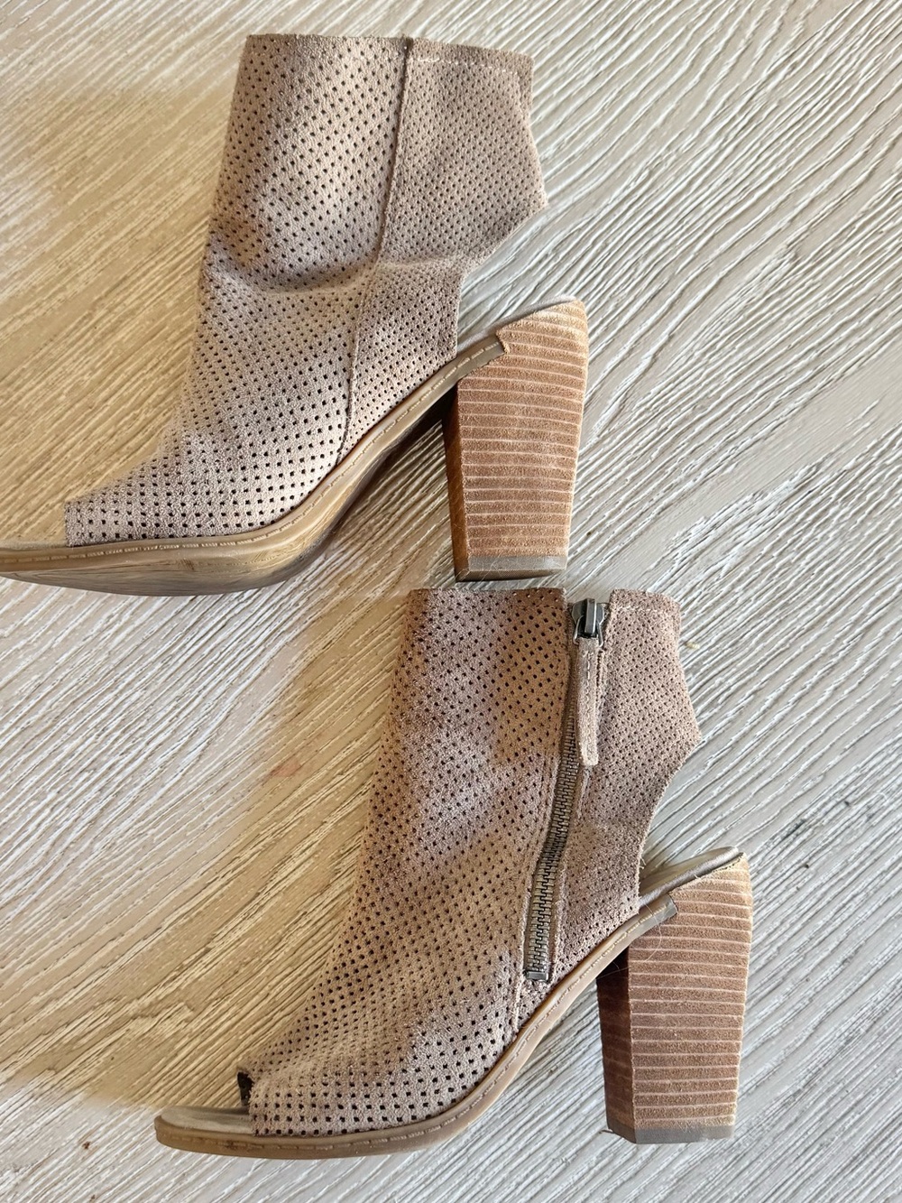 Dolce Vita Norra Taupe Suede peep roe heeled booties, 7.5